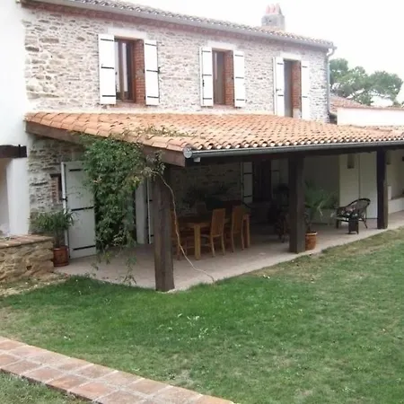 House Bellegarde Marsal - 6 Pers, 200 M2, 4/3 Marsal (Tarn)