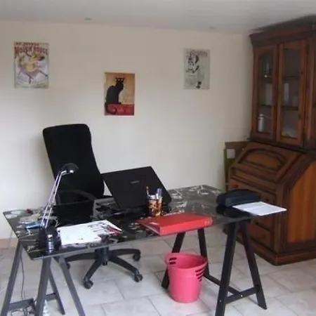 House Bellegarde Marsal - 6 Pers, 200 M2, 4/3