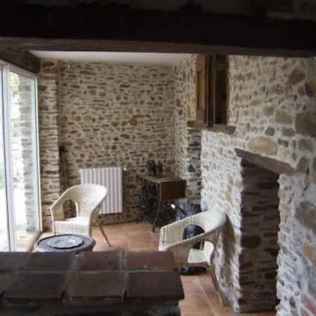 House Bellegarde Marsal - 6 Pers, 200 M2, 4/3