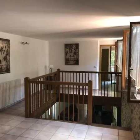 House Bellegarde Marsal - 6 Pers, 200 M2, 4/3 *