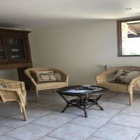 House Bellegarde Marsal - 6 Pers, 200 M2, 4/3